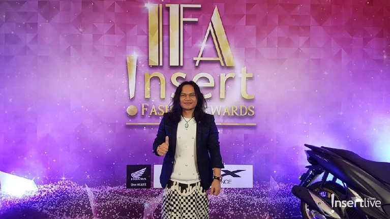 Potret Dinar Candy hingga Verrell Bramasta di Red Carpet IFA 2020 Beberapa potret para selebriti yang hadir dalam acara Insert Fashion Awards 2020.