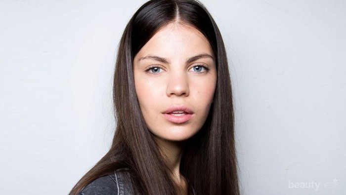 Solusi Rambut Rontok Ada Pada 2 Vitamin Rambut Ini, Ladies