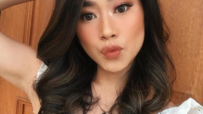 5 Lipstik Warna Coklat Terbaik yang Sesuai Skin Tone Kamu 5 Lipstik Warna Coklat Terbaik yang Sesuai Skin Tone Kamu