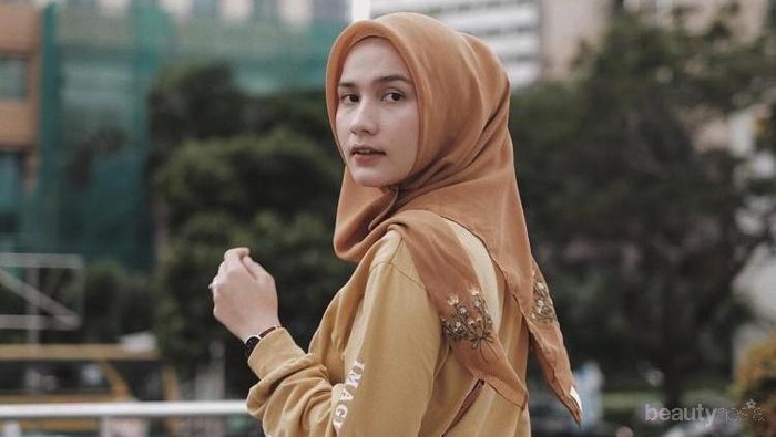 Rambut Ketombean Karena Berhijab? Atasi dengan 5 Bahan Alami Ini Ladies!