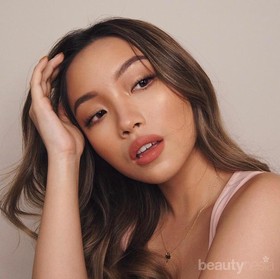 6 Foundation Terbaik untuk Kulit Berminyak