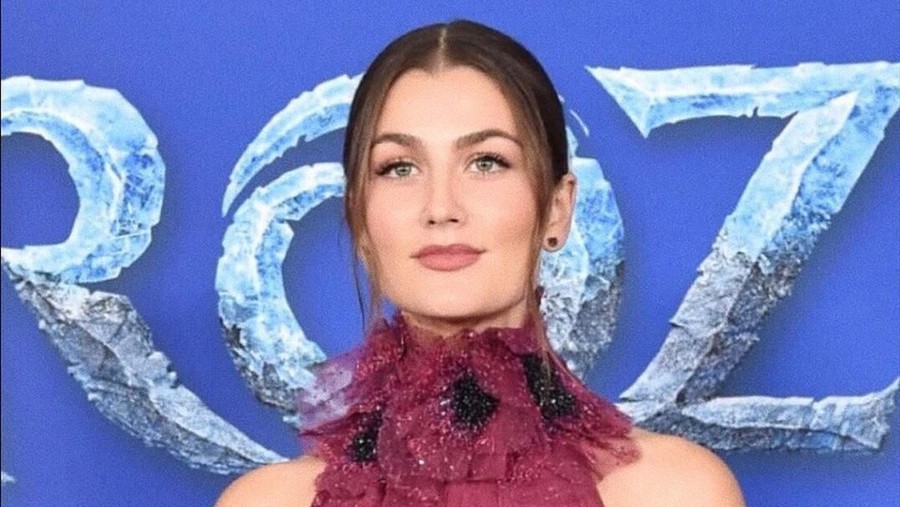 Artis pengisi suara Frozen 2 dinyatakan positif terjangkit virus Corona.