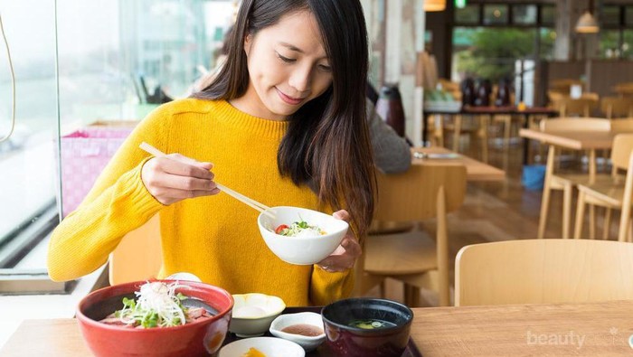 7 Makanan Ini Bisa Atasi Darah Rendah, Catat Ladies!