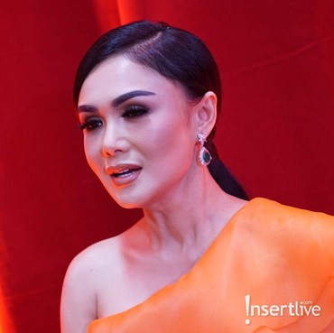 Usai Dinilai Bela KD, Yuni Shara Diserbu Netizen