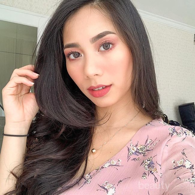 5 Rekomendasi BB Cream untuk Kulit Berminyak dengan Formula yang Ringan
