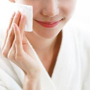 Triple Cleansing Ini Bisa Dicoba untuk Pembersihan Wajah Maksimal, Tiga Langkah Efektif!
