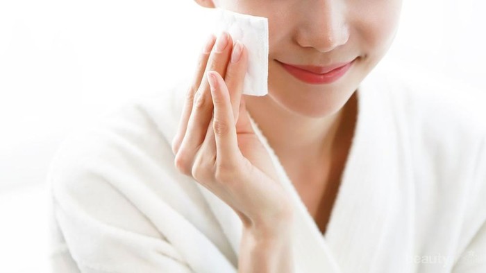 Triple Cleansing Ini Bisa Dicoba untuk Pembersihan Wajah Maksimal, Tiga Langkah Efektif!