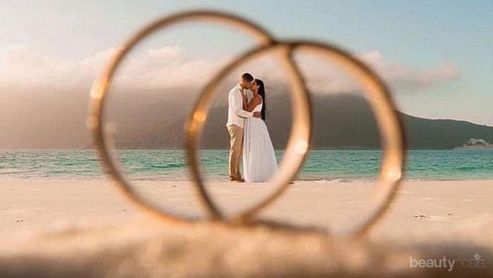 Biar Makin Berkesan, Contek Inspirasi Foto Pernikahan Ini!