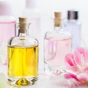 [FORUM] Semprot minyak wangi ke baju itu bikin baju rusak gak sih dear?