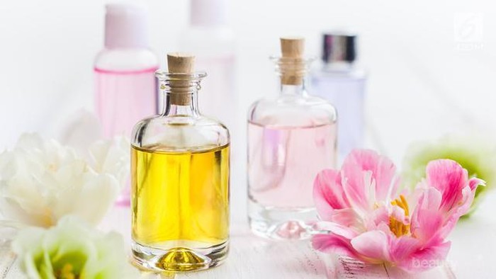 [FORUM] Semprot minyak wangi ke baju itu bikin baju rusak gak sih dear?