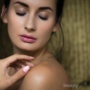 Sudah Pakai Makeup Tapi Mau Terlihat Lebih Flawless? Yuk, Coba 5 Jenis Primer Ini!
