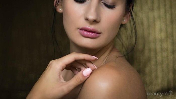 Sudah Pakai Makeup Tapi Mau Terlihat Lebih Flawless? Yuk, Coba 5 Jenis Primer Ini!