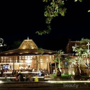 Menikmati Secangkir Kopi di Filosofi Kopi Jogja dengan Nuansa Pedesaan