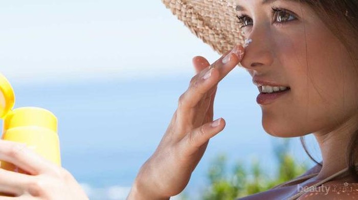 Ladies, Begini Trik Menggunakan Tabir Surya dengan Makeup