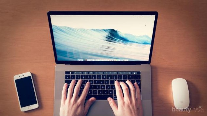 [FORUM] Bener engga sih naro laptop diatas paha/perut secara langsung gak bagus buat kesehatan?