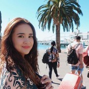 Jarang Dandan Tebal, Tengok Gaya Makeup Minimalis ala Michelle Ziudith yang Bikin Jatuh Hati
