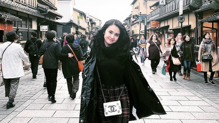 5 Gaya Michelle Ziudit 'Calon Bini' Rizky Nazar yang Super Stylish!