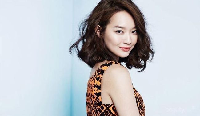 Inspirasi Busana Shin Min Ah, Kekasih Kim Woo Bin di Berbagai Acara