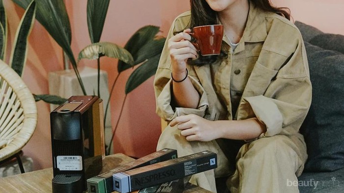 Selalu Tampil Stylish dan Modis! Ini Deretan Style #OOTD Terbaik dari Jessica Mila!