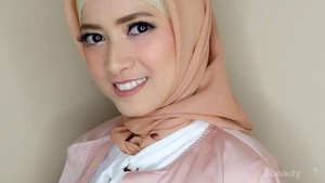 5 Pesona Chika Jessica dalam Balutan Hijab, Cantik dan Bikin Adem!