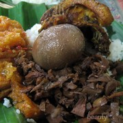 Wah, 7 Kuliner Jogja Murah nan Super Lezat Ini Benar-benar Menggugah Selera! Wajib Dicoba, Ladies!