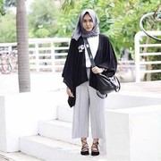 [FORUM] Kalian lebih suka pake gamis atau celana panjang?