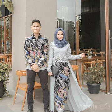 Kebaya Berwarna Cantik untuk Lamaran, Bikin Calon Suami Sumeringah!