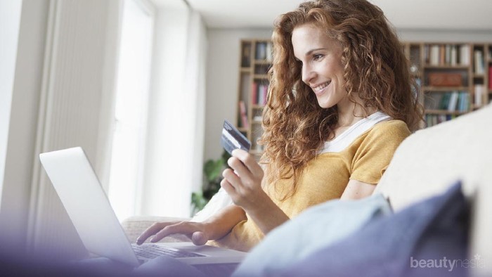 Biar Gak Rugi, Begini Tips Aman Belanja Makeup Secara Online