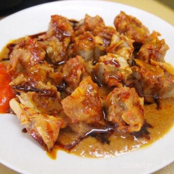 Buat Pecinta Pedas, Ini Dia 5 Jenis Makanan Khas Jawa Barat yang Harus Kamu Coba!