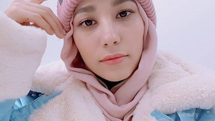 Tutorial Makeup Korean Looks untuk Hijabers ala Beauty Influencer