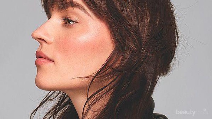 Jangan Salah, Pilihan Warna Blush On yang Salah Bisa Buat Wajahmu Terlihat Kusam, Lho!