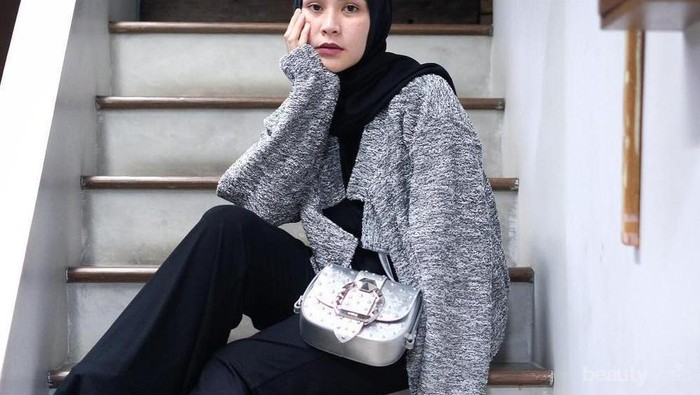 Buat Kamu yang Gak Mau Ribet, Ini Inspirasi OOTD Oversize Style Simpel ala Zaskia Adya Mecca