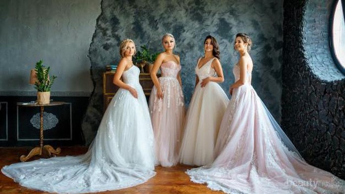 Mau Tampil Sempurna di Hari Pernikahan? Ikuti Tips Memilih Gaun Pengantin Sesuai dengan Siluet Tubuhmu
