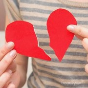 [FORUM] Chat sama mantan emang artinya aku belum move on?