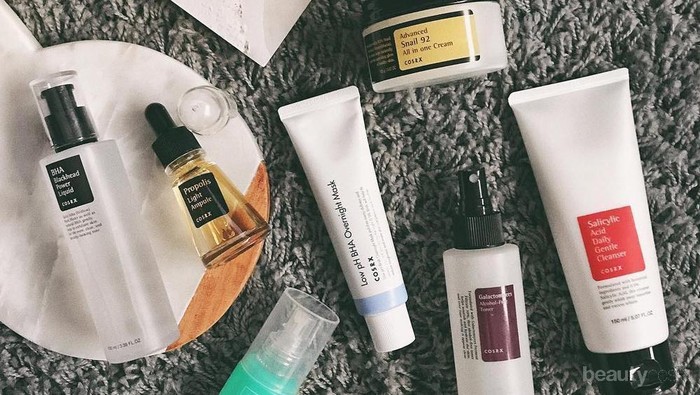 Basmi Acne Problem! Rangkaian Produk Skincare Cosrx yang Pas Banget Buat Kulit Berjerawat