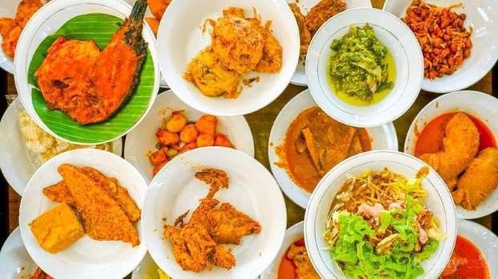Enggak Cuma Rendang, Inilah 5 Masakan Padang Ikonik yang Harus Kalian Coba!