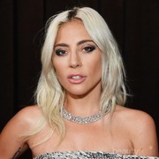 Sukses Memukau!  6 Artis Ini Tampil dengan Makeup Terbaik di Grammy Awards 2019