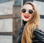 Lakukan Ini Agar Lipstik Awet Sepanjang Hari Ladies!