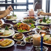 5 Restoran di Jakarta Ini Hadirkan Masakan Jawa yang Enak, Bikin Ingat Kampung Halaman!
