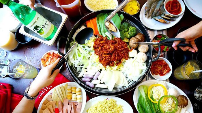 Tak Perlu ke Korea, 5 Restoran Makanan Korea di Jakarta Ini Juga Sajikan Menu yang Lezat!