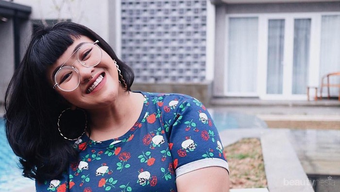 Kamu Bertubuh Plus Size ? Jangan Minder! Ini Inspirasi Gaya Biar Lebih Pede