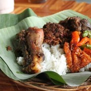 Tak Perlu ke Jogja, Gudeg Yu Djum Sekarang Sudah Ada yang Kaleng! Tahan Berapa Lama Ya?