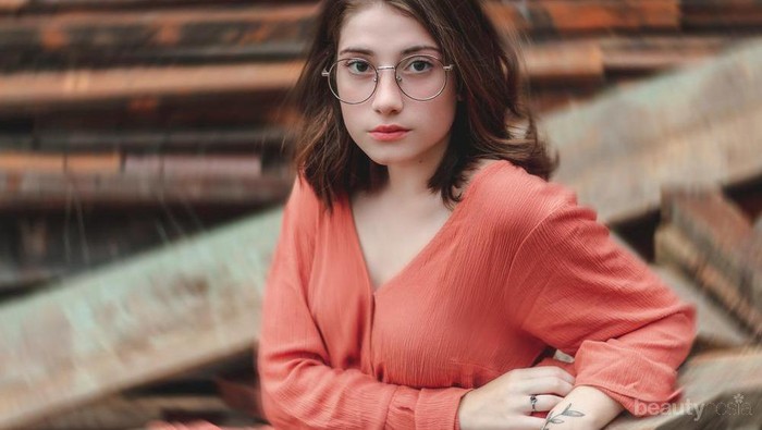 4 Resep Masker Madu Ini Bisa Bikin Kulit Wajah Kamu Cerah, Nih!