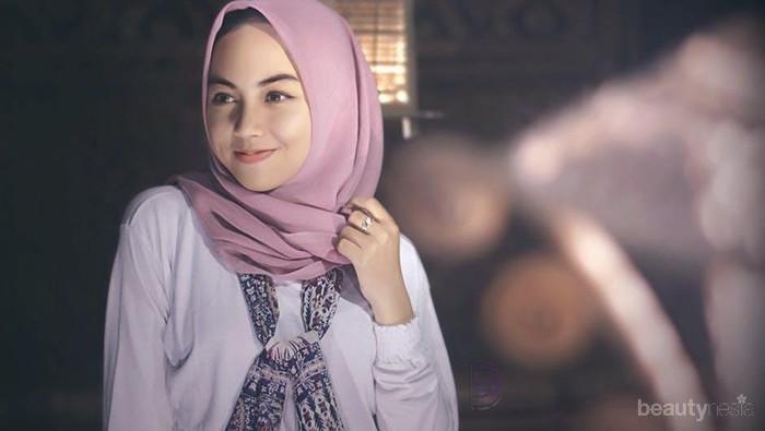 Inspirasi Hijab Segi Empat Ini Pas Banget untuk Kamu yang Lagi Cari Model Hijab Kebaya