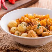 Ladies, Buat Kamu yang Hobi Kuliner, Wajib Coba Makanan Lezat Khas Bandung Ini!