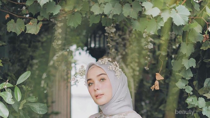 5 Inspirasi Foto Maternity Ala Selebgram Hijab, Cantik dan Anggun Meski Tertutup