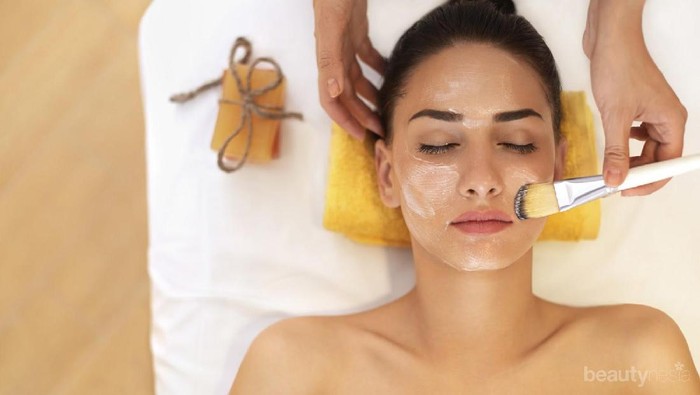 4 Cara Mudah & Tepat Menggunakan Putih Telur untuk Membasmi Komedo di Wajah