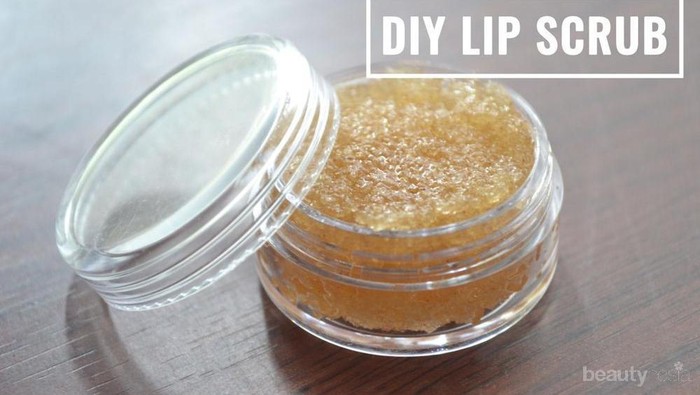Tak Perlu Pusing, DIY Lip Scrub ini Bisa Kamu Coba Sendiri di Rumah
