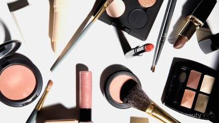 [FORUM] Halo sister! Menurut kalian anak umur berapa sih yang udah pantes menggunakan makeup?