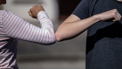 Contoh Aksi Social Distancing yang Belum Banyak Diketahui Orang